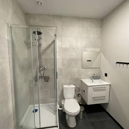 Steelpoint Apartment *